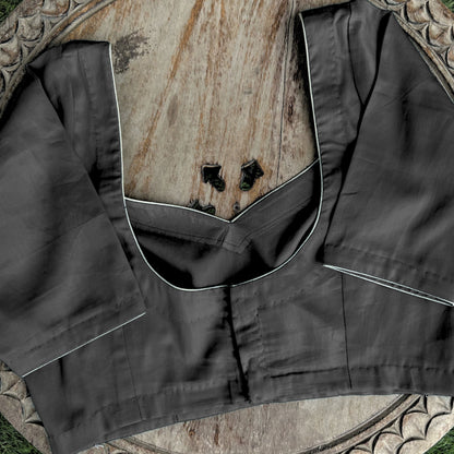 Sweet heart neck padded blouse- half sleeves