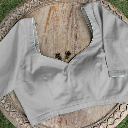Sweet heart neck padded blouse- half sleeves