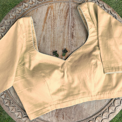 Sweet heart neck padded blouse- half sleeves